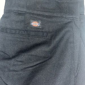 Black, dickies work pants. Never worn.